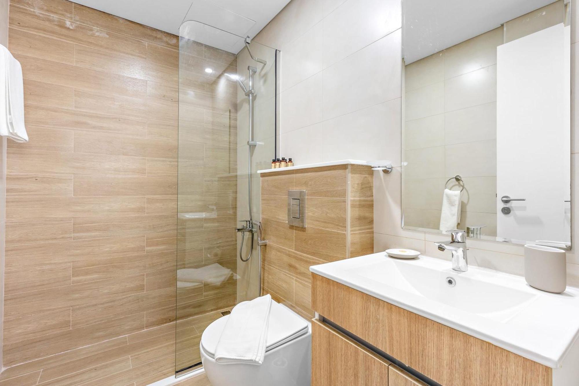 Silkhaus Modern 1Bdr In Oasis Near Masdar City Park อาบูดาบี ภายนอก รูปภาพ